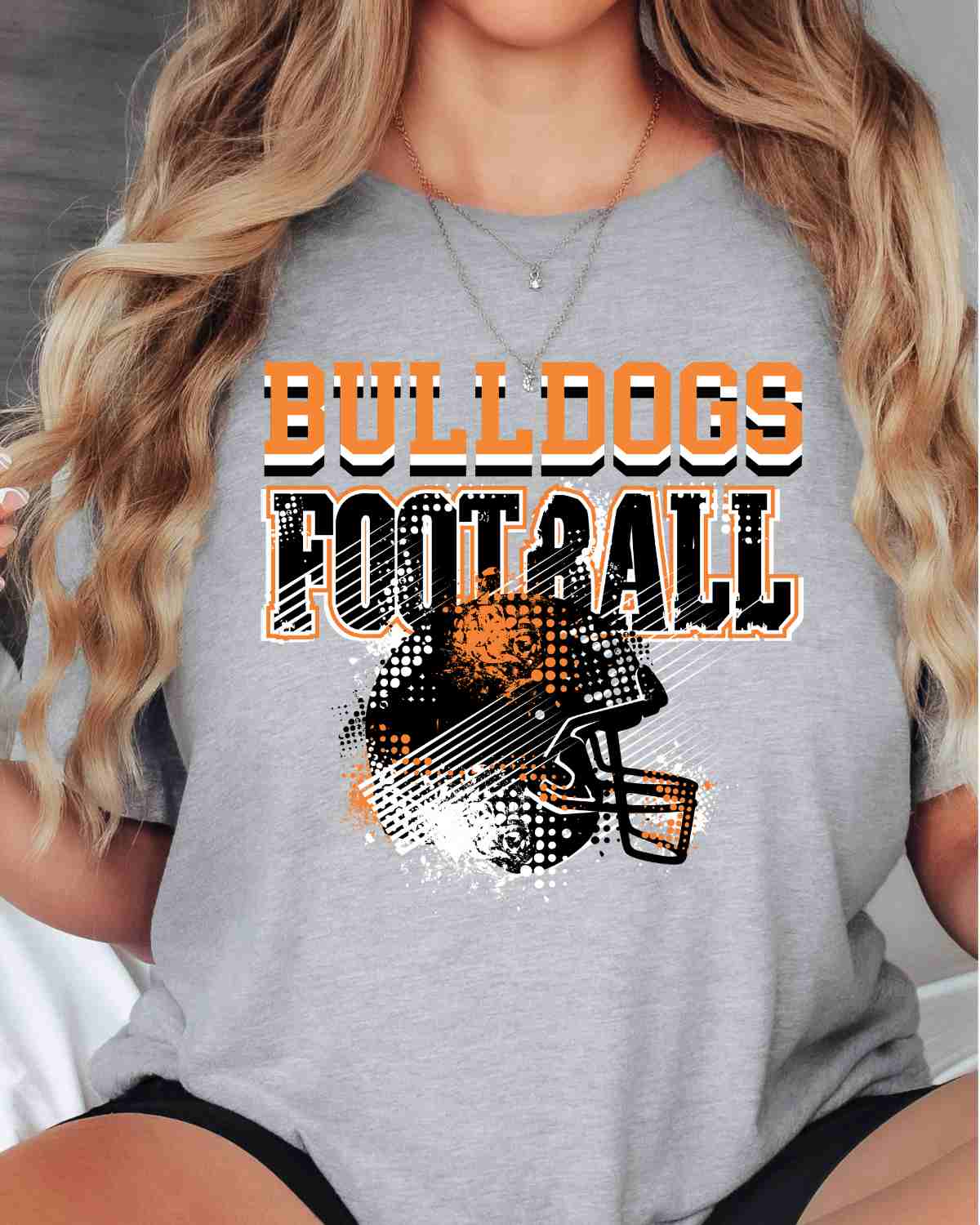 Bulldogs Football Grunge Helmet DTF Transfer