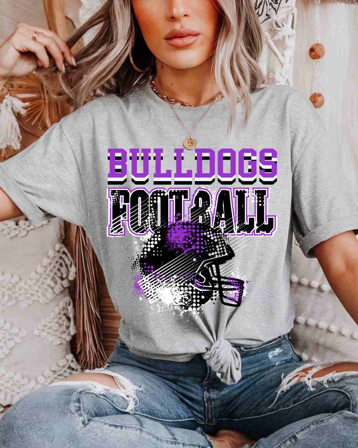 Bulldogs Football Grunge Helmet DTF Transfer