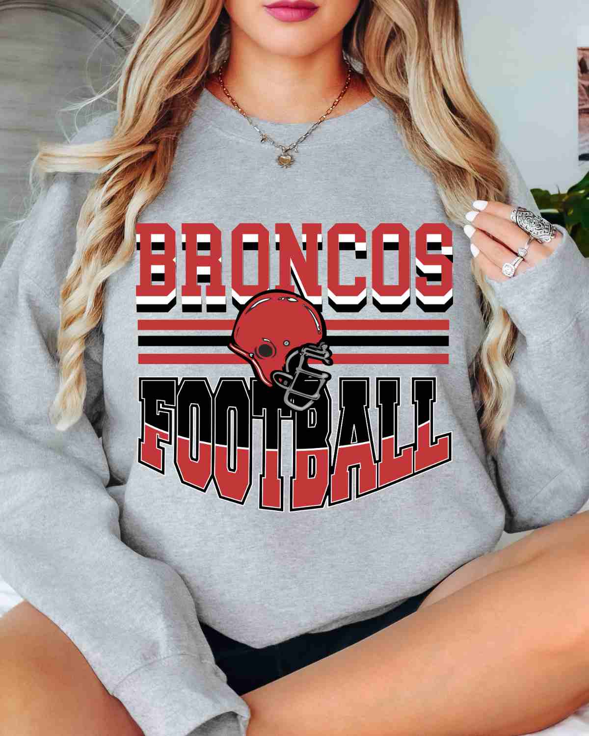 Broncos Football Helmet Middle DTF Transfer