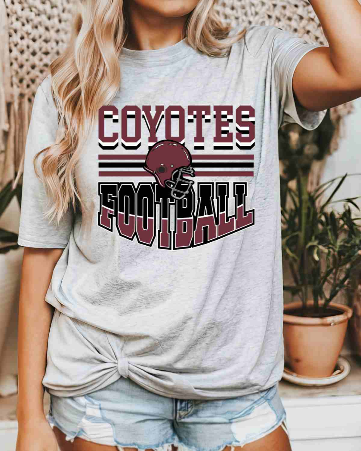 Coyotes Football Helmet Middle DTF Transfer