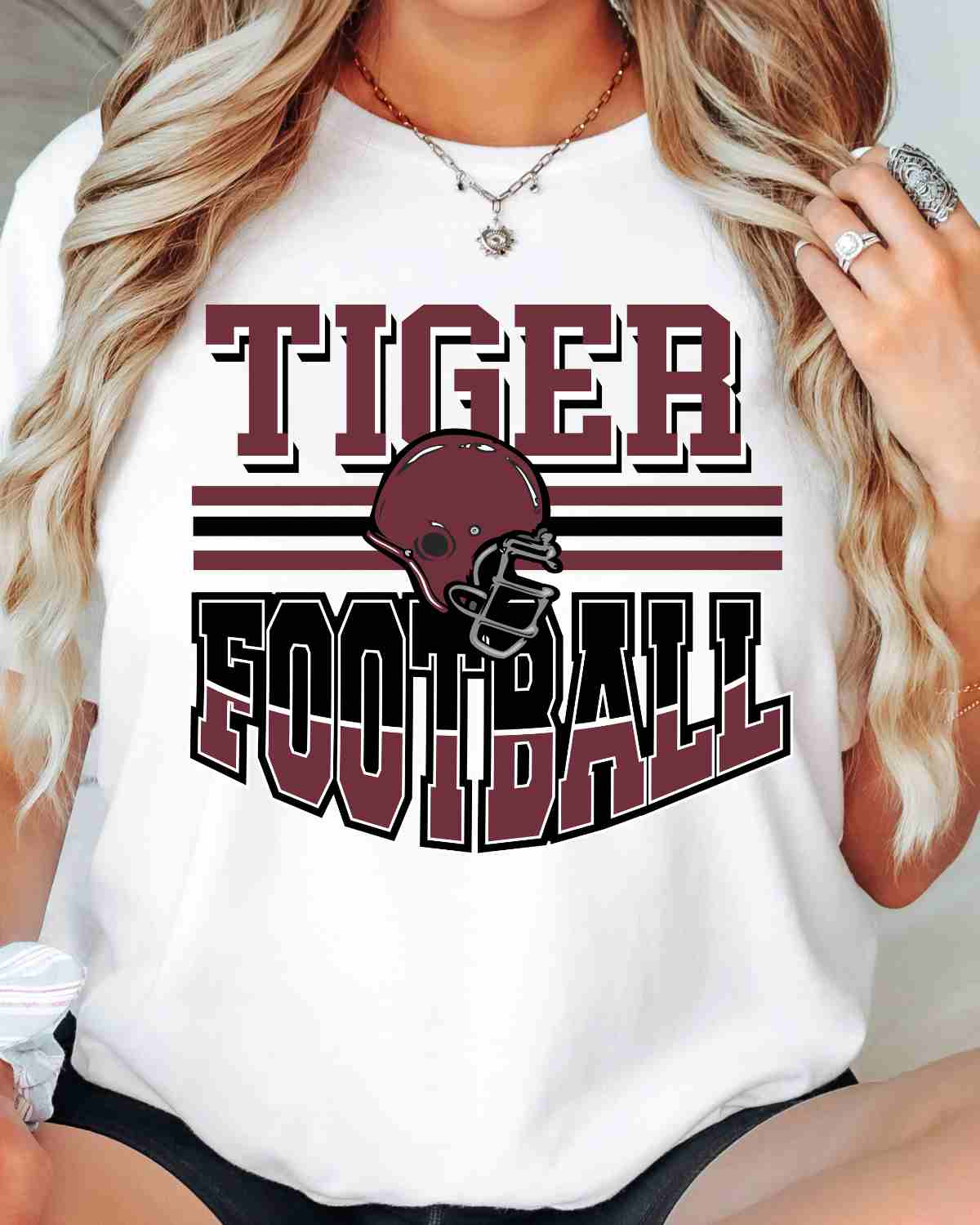 Tigers Football Helmet in Middle DTF Transfer