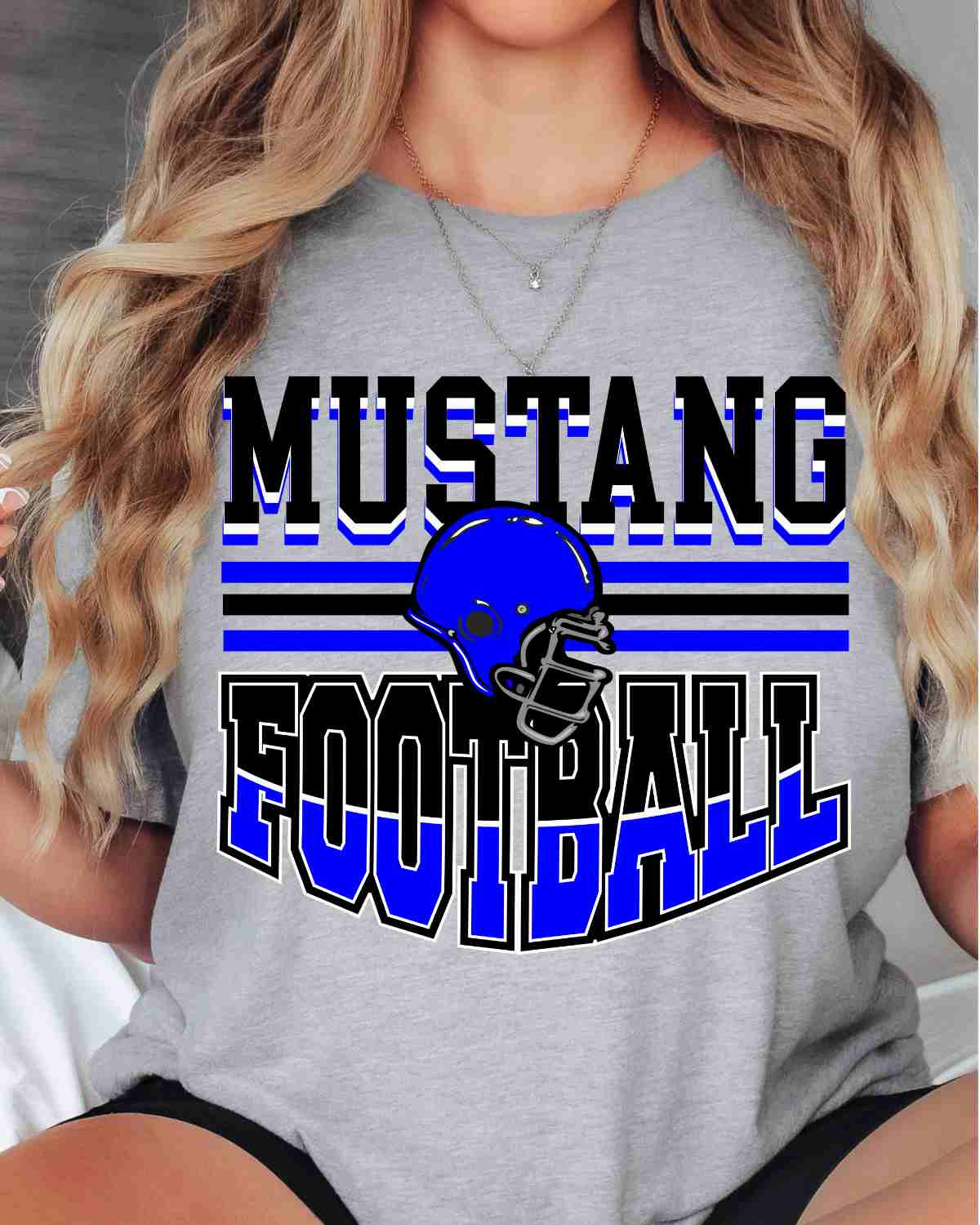 Mustang Football Helmet in middle DTF Transfer