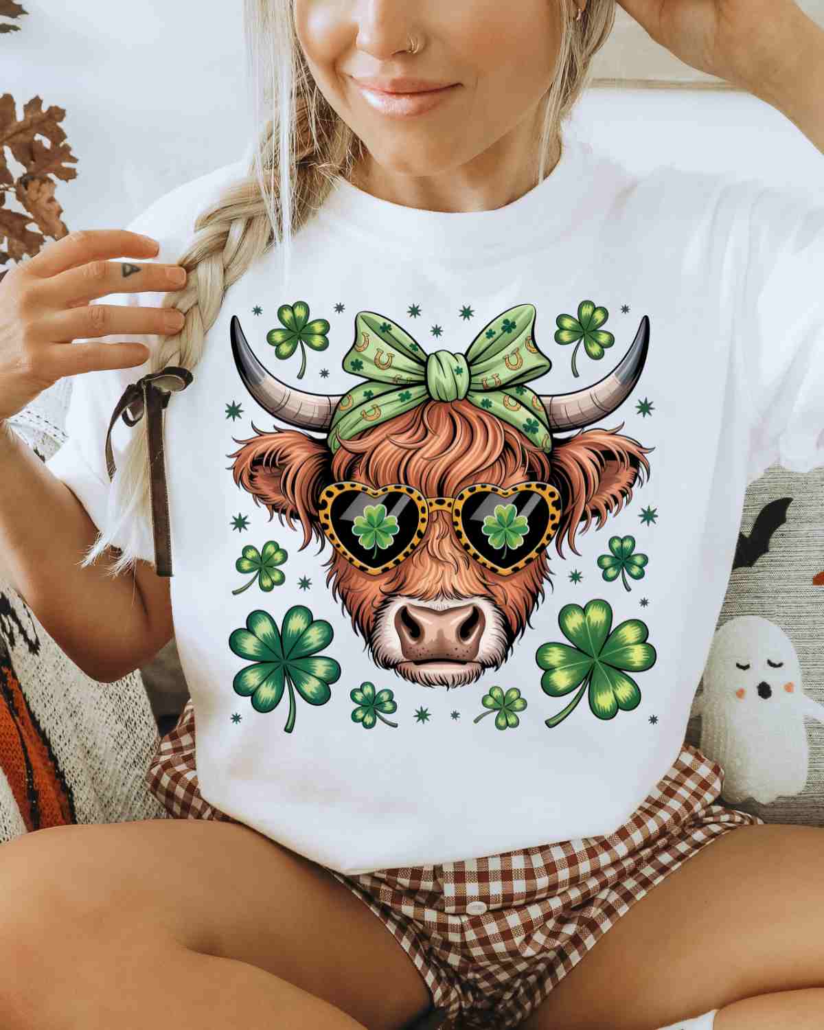 Highland Cow Clover DTF Transfer - Rustic Grace Heat Transfer Company